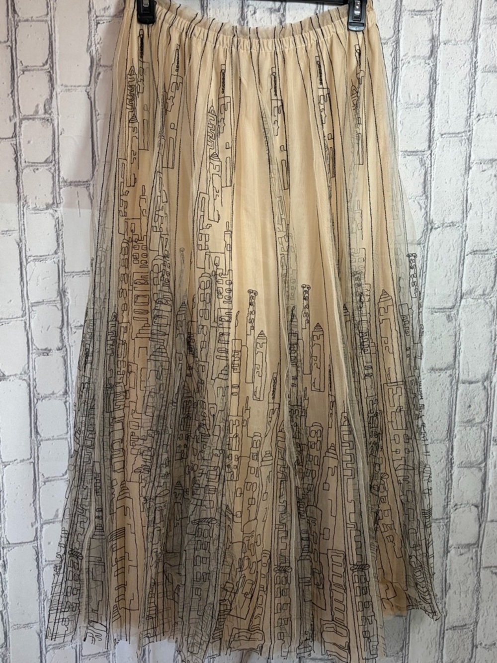 Anthropology Size:L Women Beige Tulle Maxi Skirt with Black Sketch Overlay